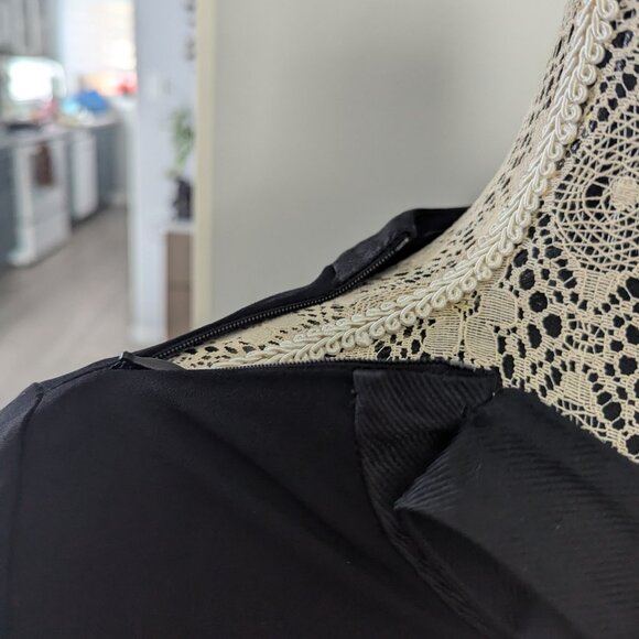 Georgio Armani black stretched top - Picture 2 of 6